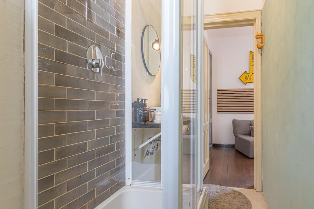 Ferro House Como
