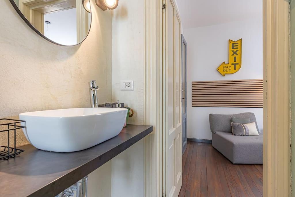 Ferro House * Como